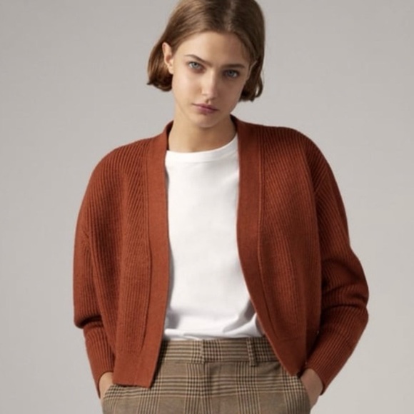 2 for $10 ⛱️  [Zara] sweater - Picture 1 of 8